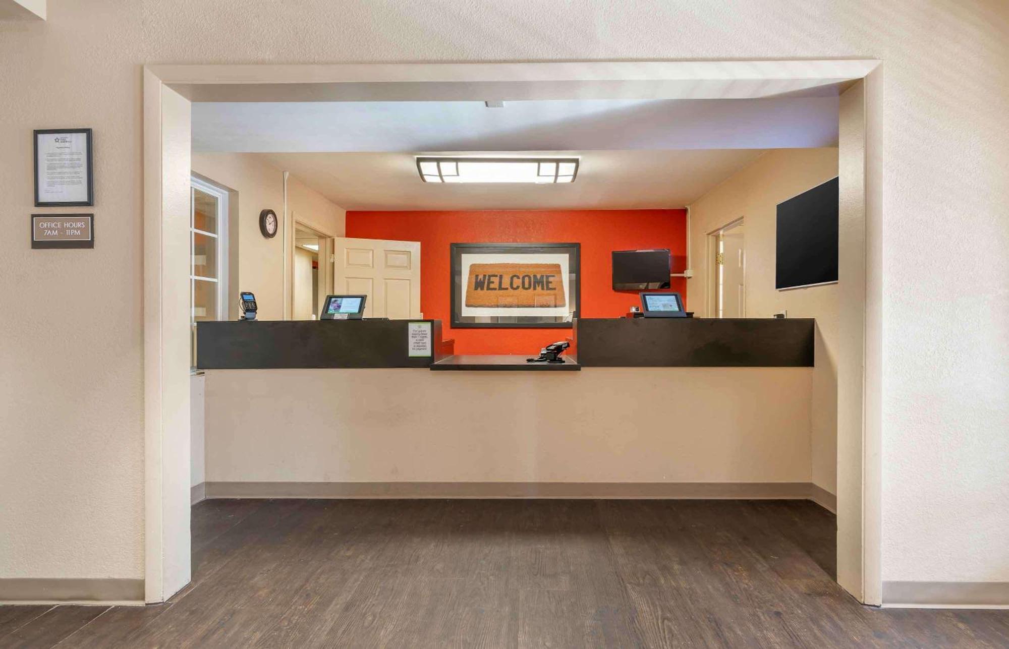 Extended Stay America Suites - Louisville - Alliant Avenue Exterior foto
