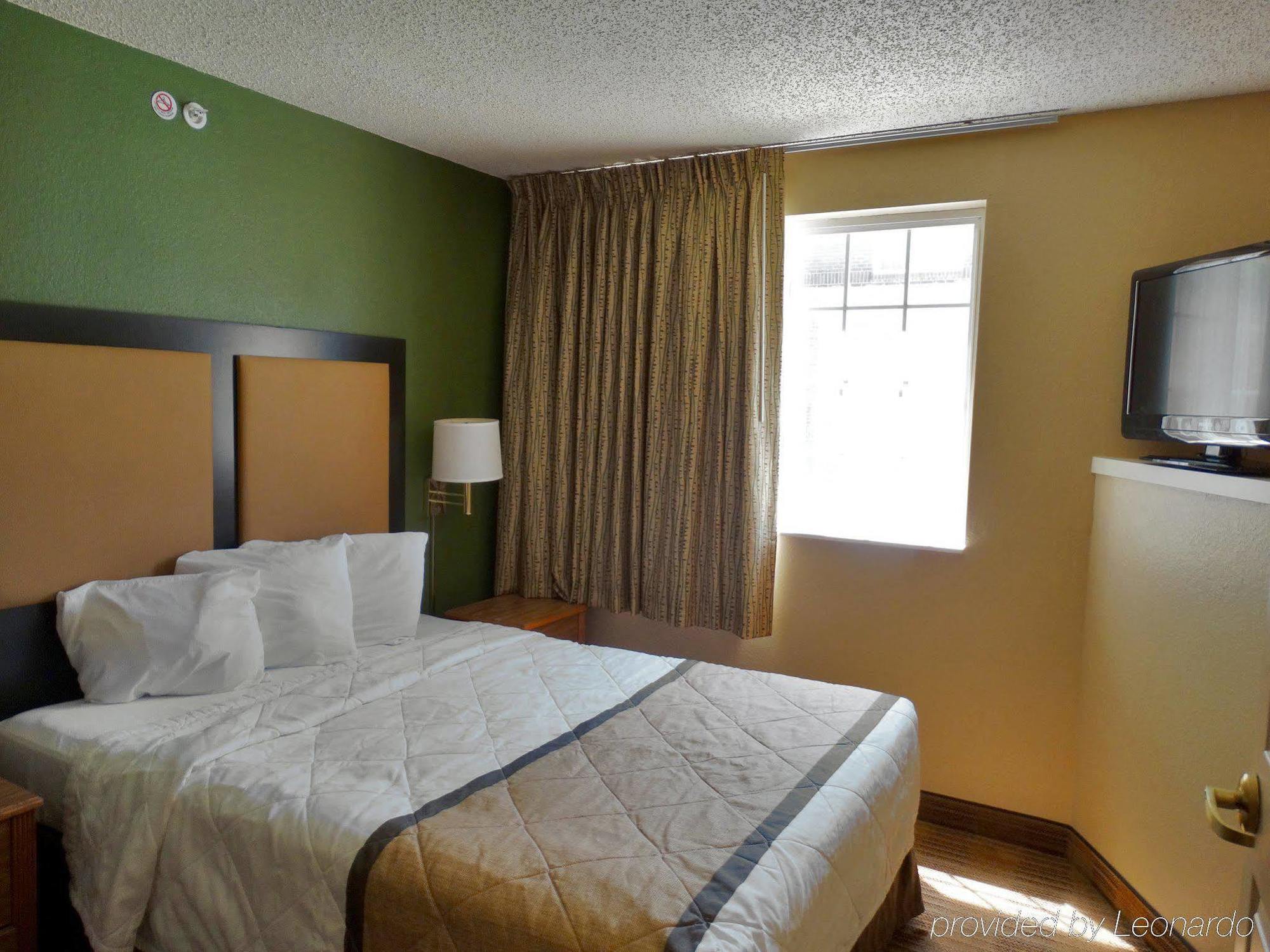 Extended Stay America Suites - Louisville - Alliant Avenue Exterior foto