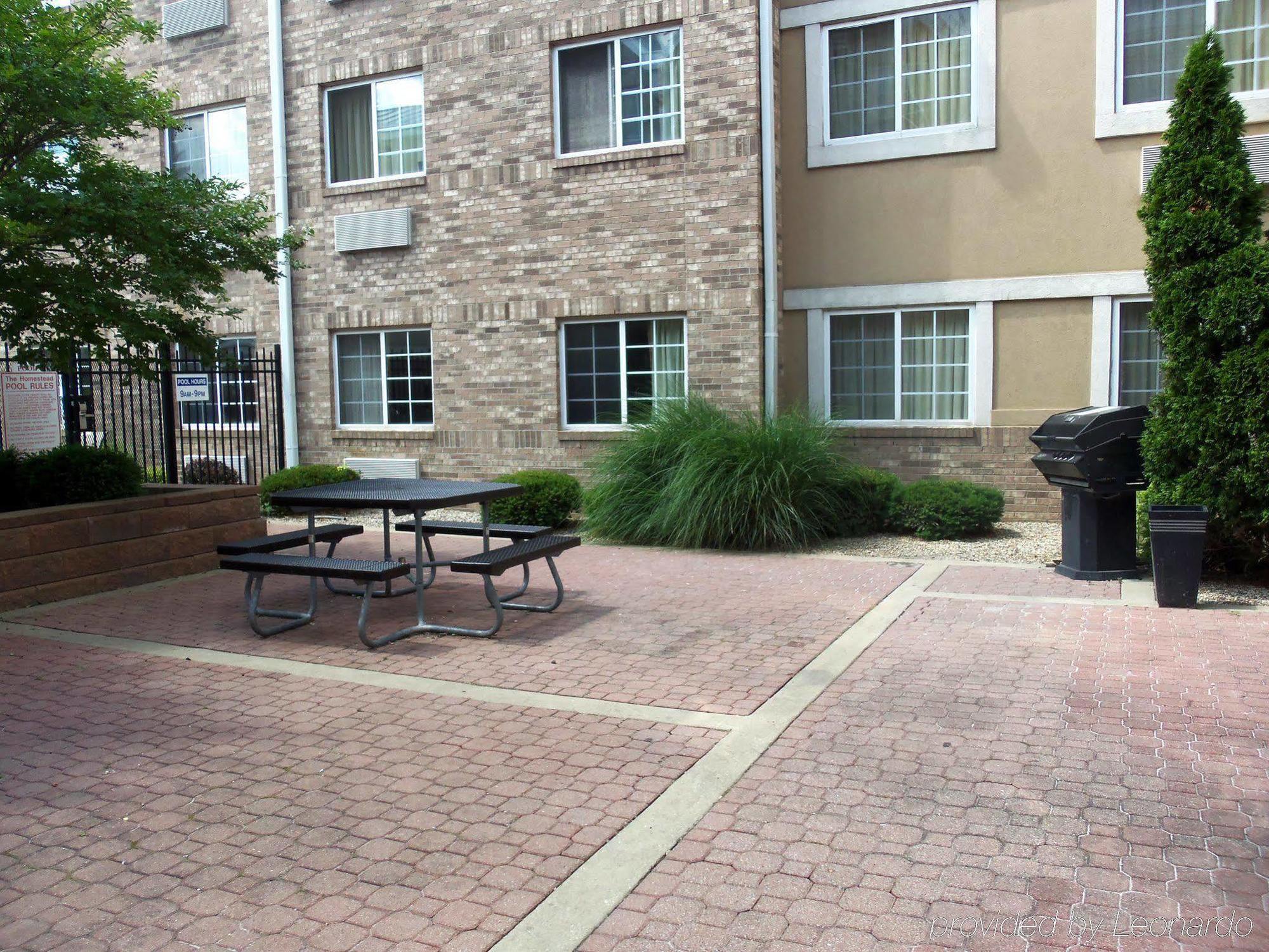 Extended Stay America Suites - Louisville - Alliant Avenue Exterior foto